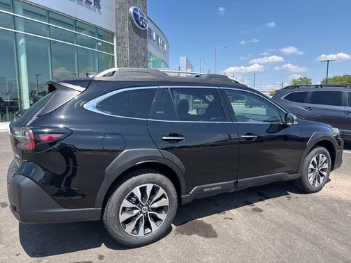 2025 Subaru Outback Touring XT