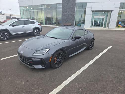 2024 Subaru BRZ tS