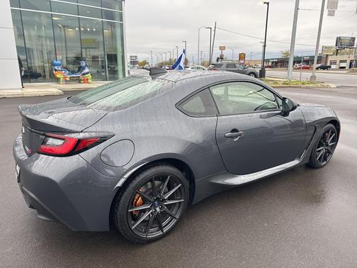 2024 Subaru BRZ tS