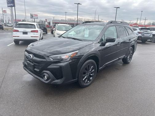 Crystal Black Silica 2024 Subaru Outback Onyx Edition