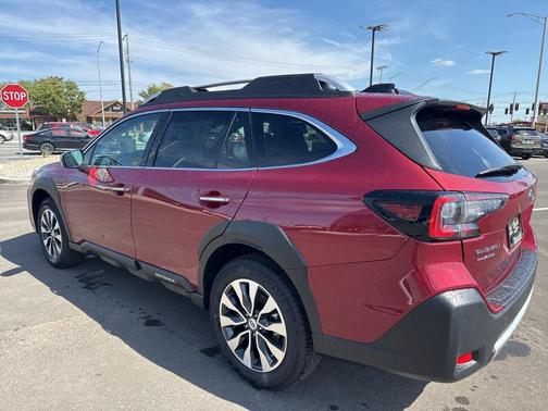 2025 Subaru Outback Touring XT
