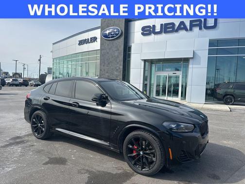 Black Sapphire Metallic 2024 BMW X4 M40i