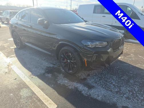 2024 BMW X4 M40i