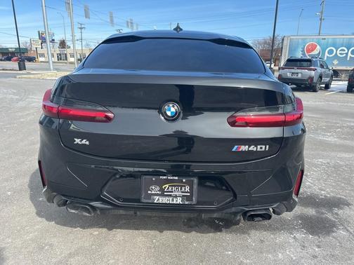 2024 BMW X4 M40i