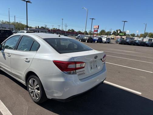 2022 Subaru Impreza Base