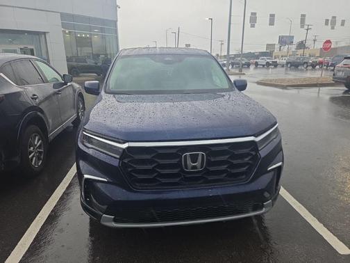 Blue 2023 Honda Pilot AWD EX-L 8 Passenger