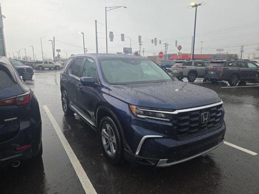 Blue 2023 Honda Pilot AWD EX-L 8 Passenger