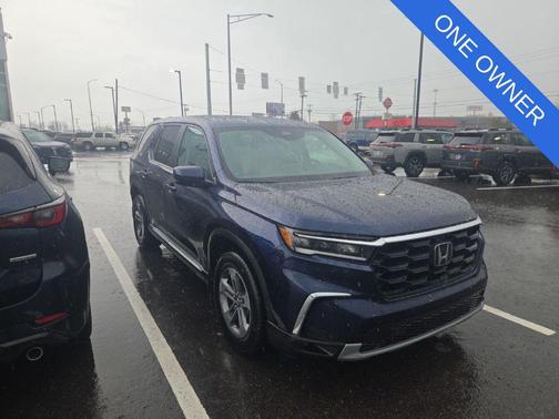 Blue 2023 Honda Pilot AWD EX-L 8 Passenger