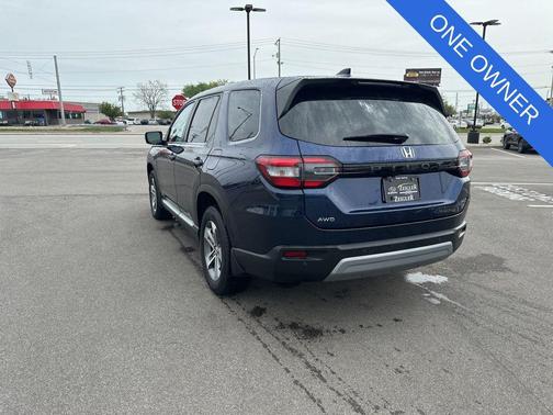 Blue 2023 Honda Pilot AWD EX-L 8 Passenger