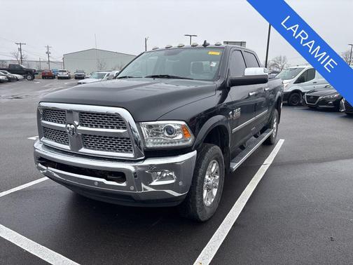 2018 RAM 2500 Laramie Crew Cab 4x4 6'4' Box