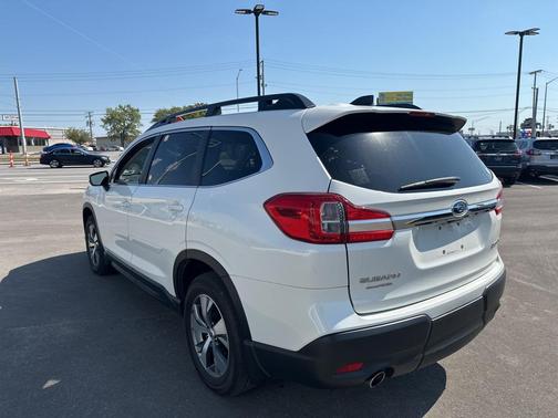 2022 Subaru Ascent Premium 8-Passenger