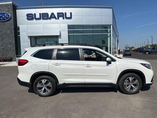2022 Subaru Ascent Premium 8-Passenger