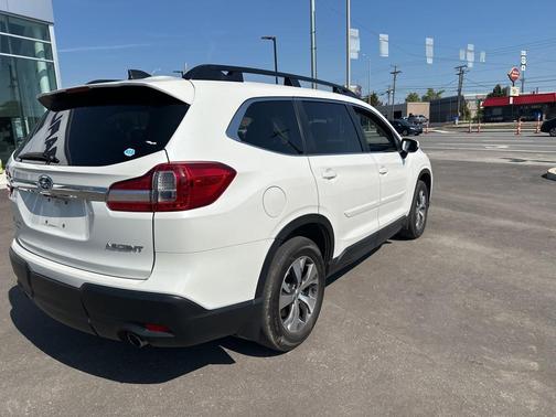 2022 Subaru Ascent Premium 8-Passenger