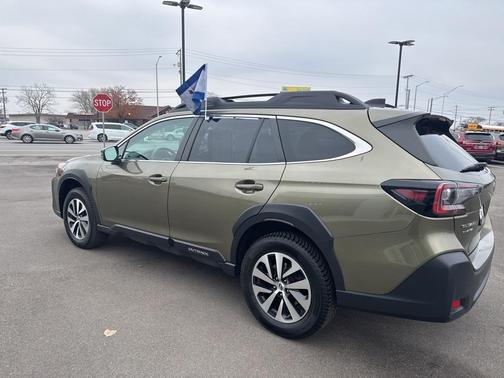 2023 Subaru Outback Premium