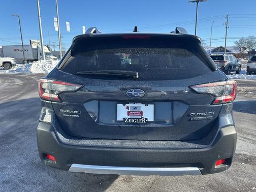 2023 Subaru Outback Touring XT