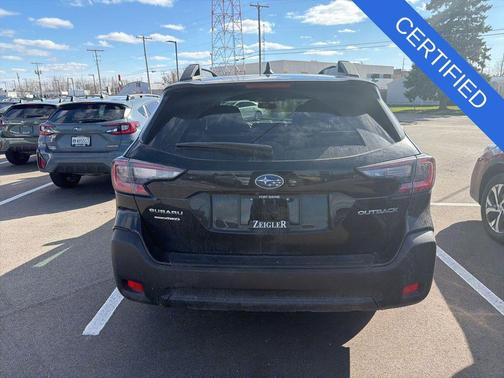 Crystal Black Silica 2025 Subaru Outback Premium