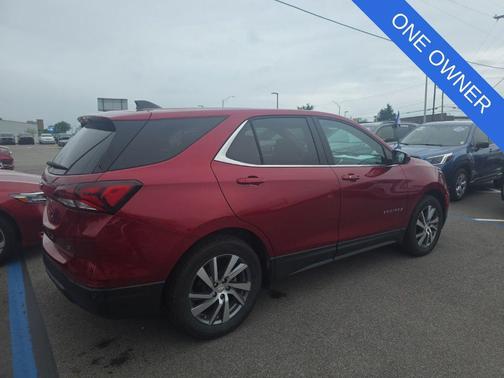 Radiant Red Tintcoat 2023 Chevrolet Equinox 1LT