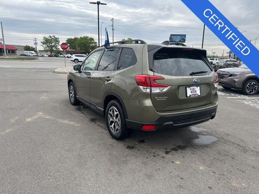 Autumn Green Metallic 2024 Subaru Forester Premium