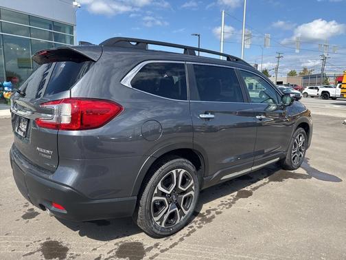 2025 Subaru Ascent Touring 7-Passenger