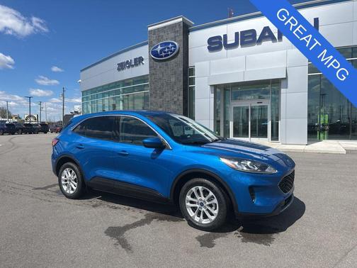 Velocity Blue Metallic 2020 Ford Escape SE