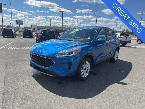 Velocity Blue Metallic 2020 Ford Escape SE