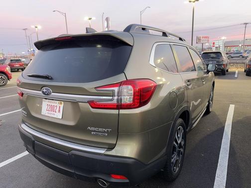 2025 Subaru Ascent Limited 7-Passenger