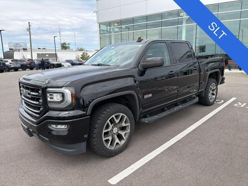 Onyx Black 2017 GMC Sierra 1500 SLT