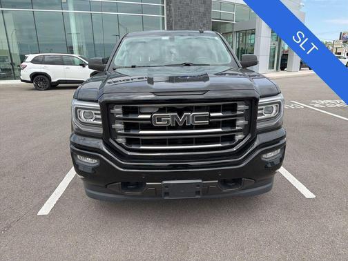 Onyx Black 2017 GMC Sierra 1500 SLT
