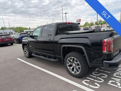 Onyx Black 2017 GMC Sierra 1500 SLT