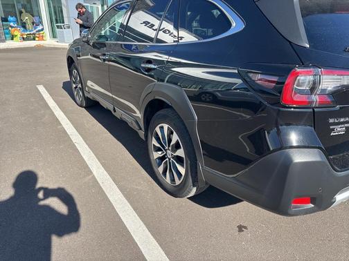 2023 Subaru Outback Touring XT