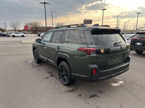Deep Emerald Green Pearl 2026 Subaru Outback Wilderness