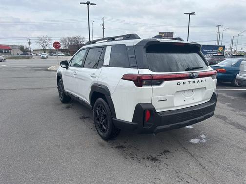 Crystal White Pearl 2026 Subaru Outback Limited