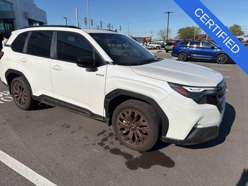 Crystal White Pearl 2025 Subaru Forester Hybrid Sport