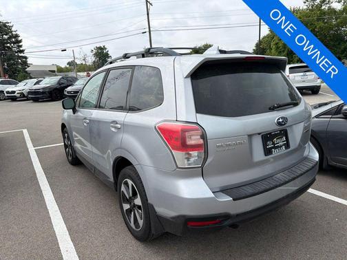 Ice Silver Metallic 2018 Subaru Forester 2.5i Premium