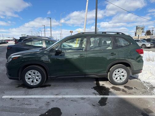 2023 Subaru Forester Base
