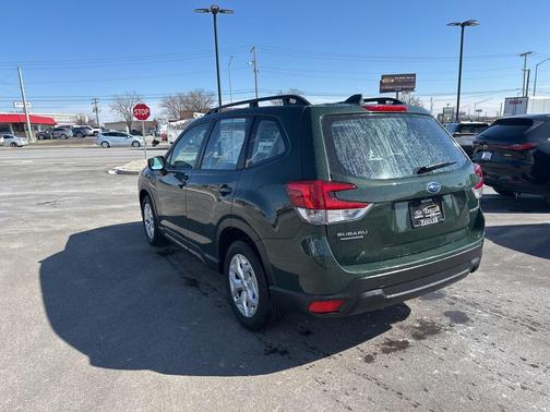 2023 Subaru Forester Base