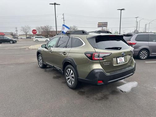 2025 Subaru Outback Premium