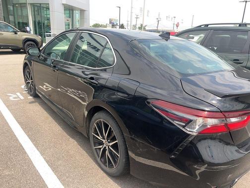 Black 2021 Toyota Camry SE