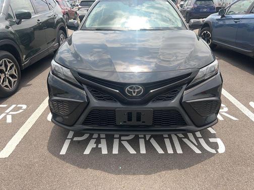 Black 2021 Toyota Camry SE