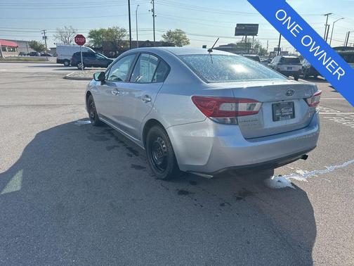 Ice Silver Metallic 2022 Subaru Impreza Base