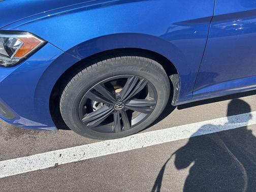 Blue Metallic 2024 Volkswagen Jetta 1.5T SE