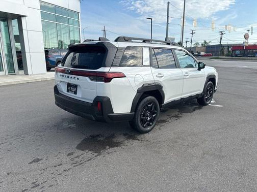 Crystal White Pearl 2026 Subaru Outback Limited
