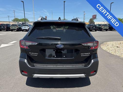 Crystal Black Silica 2025 Subaru Outback Touring XT