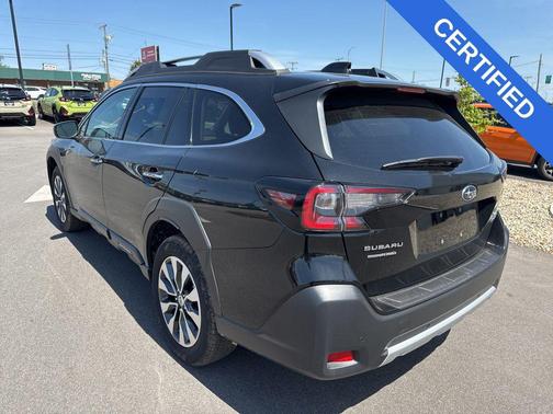 Crystal Black Silica 2025 Subaru Outback Touring XT