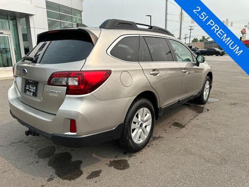 Tungsten Metallic 2017 Subaru Outback 2.5i Premium
