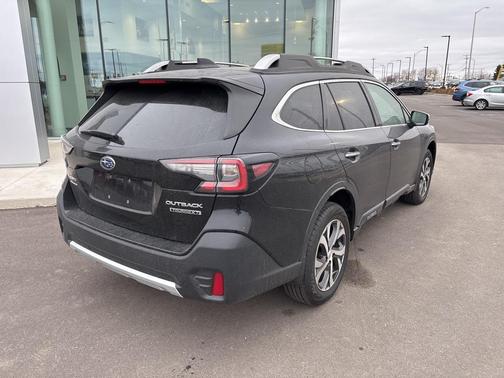 2022 Subaru Outback Touring XT