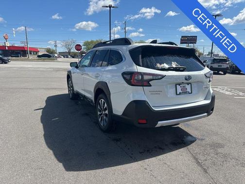 Crystal White Pearl 2023 Subaru Outback Limited