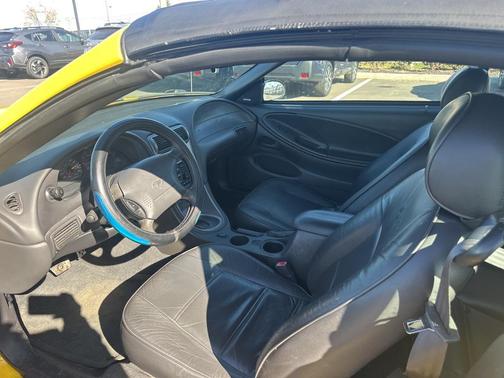 2004 Ford Mustang Base