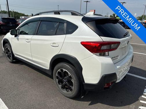 Crystal White Pearl 2021 Subaru Crosstrek Premium