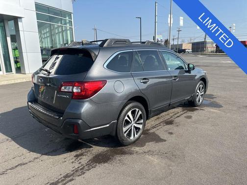 Magnetite Gray Metallic 2018 Subaru Outback 2.5i Limited